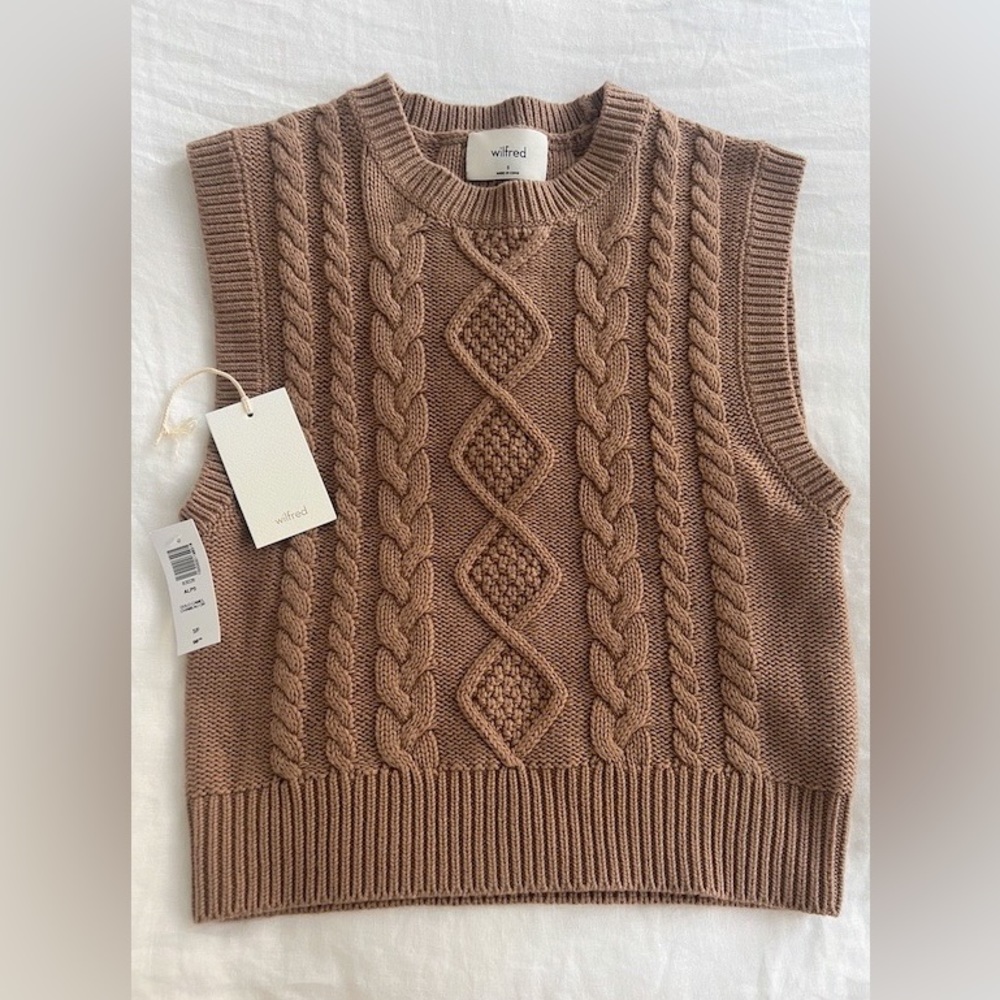 Wilfred sweater top size small